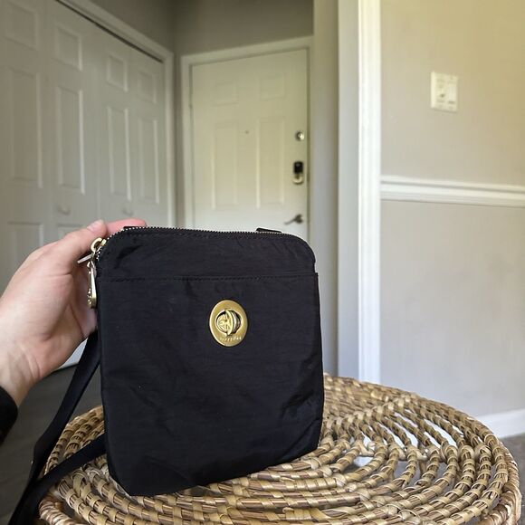 Baggallini Go Bagg Black Gold RFID Crossbody Bag EXCELLENT Condition! - Picture 7 of 13